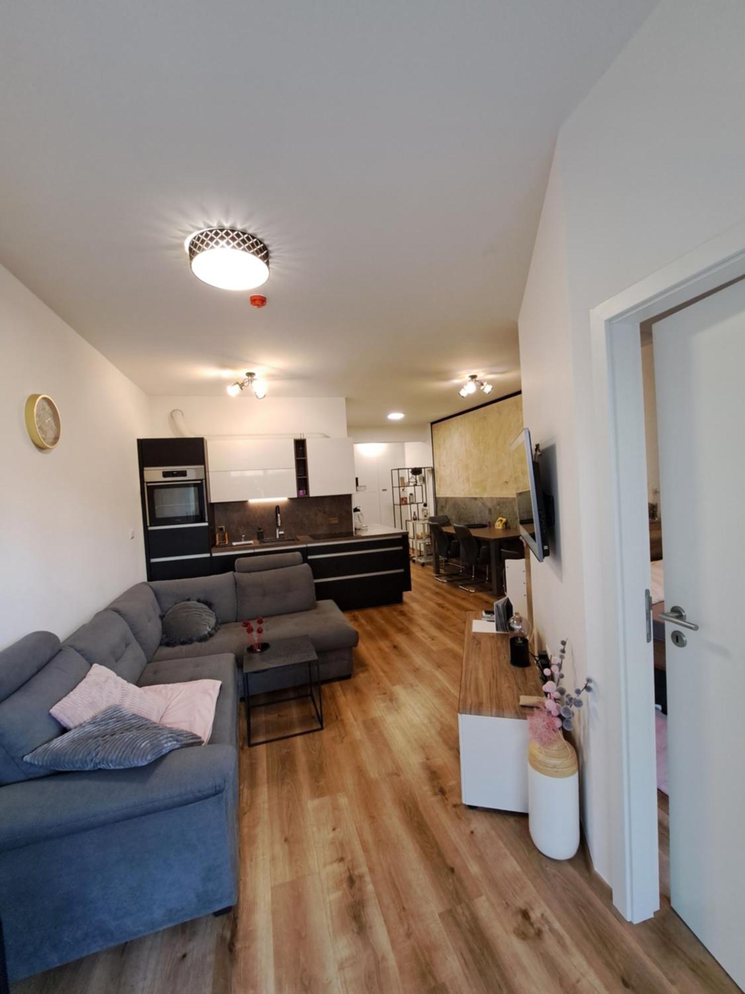 Stunning New Apartment With Free Parking Near City Centre Ljubljana Exterior photo